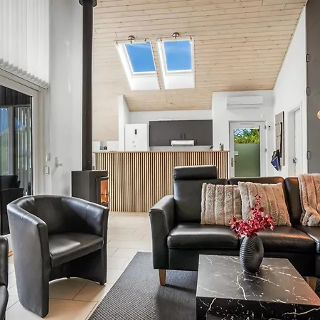 Asel - 4km From The Sea By Interhome Brovst